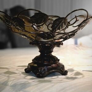 Elegant Bronze Metal Leaf Fruit Bowl